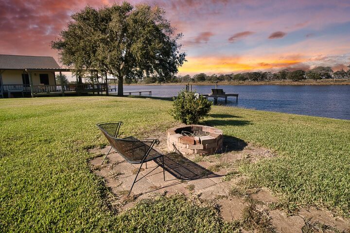 Property Photo:  5582 County Road 469  TX 77422 