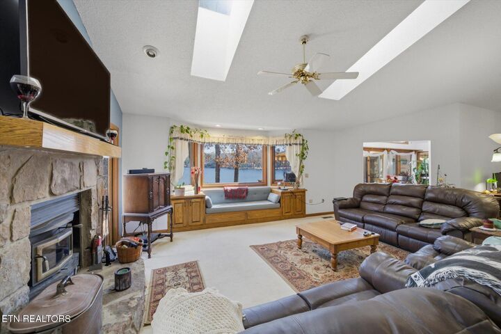 Property Photo:  140 Tawny Oak Loop  TN 38558 