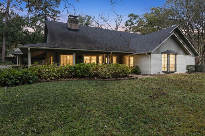 455 Country Place  Longview TX 75605 photo