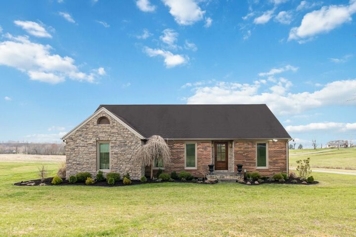 Property Photo:  2657 River Road  KY 40744 