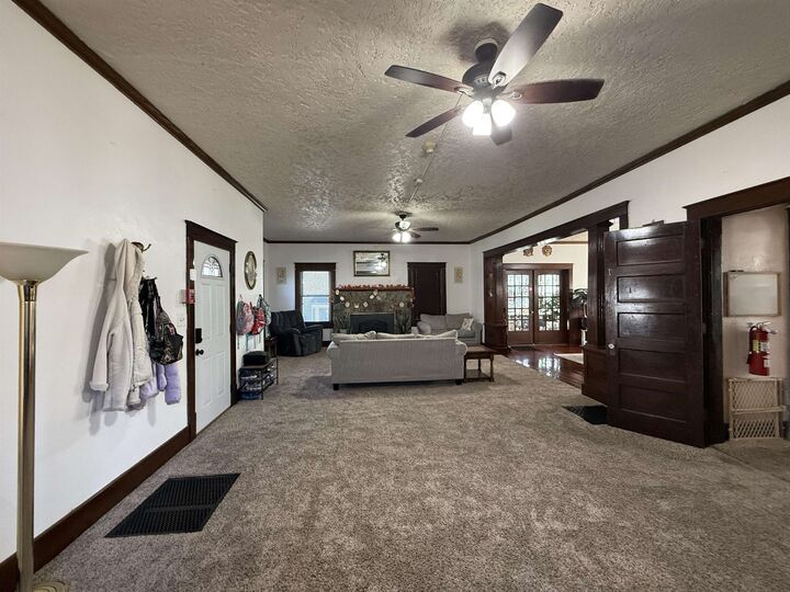 Property Photo:  908 W 5th St  NE 69101 