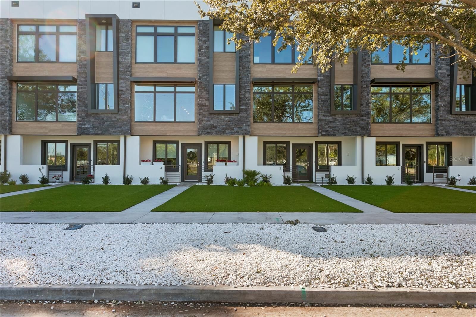 Property Photo:  90 Columbia Drive 3  FL 33606 