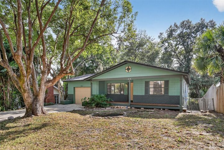 Property Photo:  1502 E Gore Street  FL 32806 