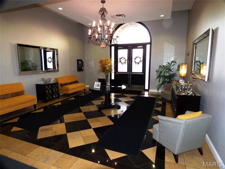 Property Photo:  1515 Lafayette Avenue 403  MO 63104 