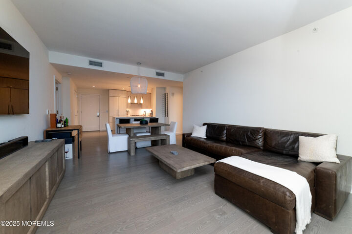 Property Photo:  15 Morris Avenue 505  NJ 07740 