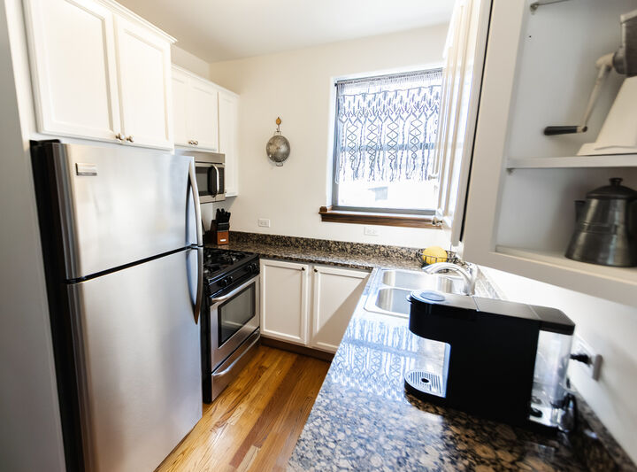 Property Photo:  644 Harrison Street 1  IL 60304 