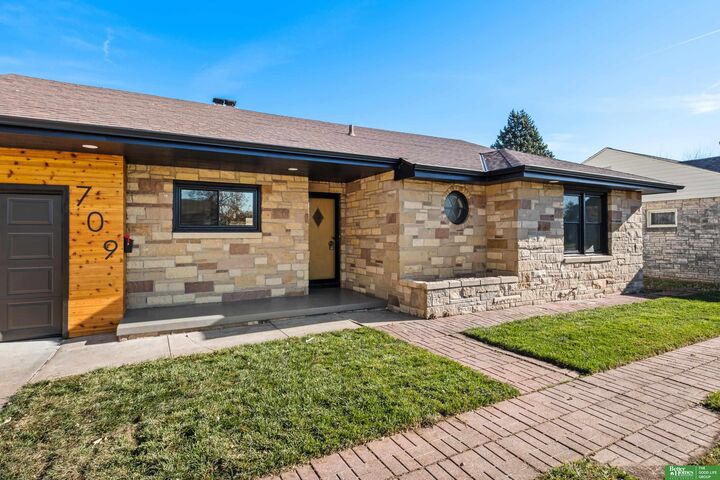 Property Photo:  709 N 72nd Avenue  NE 68114 