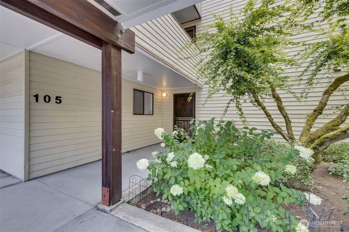 Property Photo:  8516  196th Street SW 105  WA 98026 