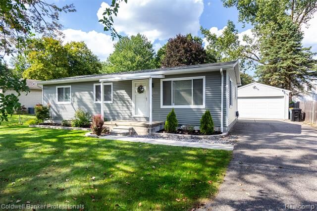 Property Photo: 33850 Colfax Drive MI 48335