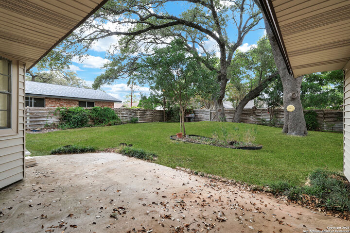 Property Photo: 310 Quivira TX 78148