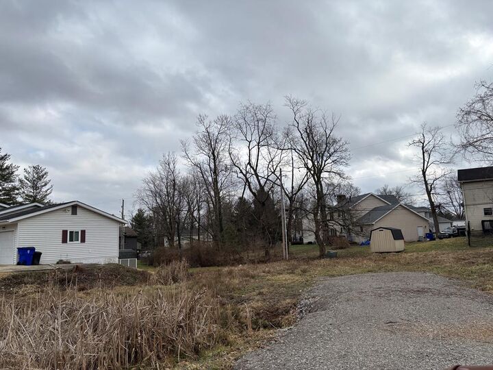 Property Photo: 454 Johnson Road OH 45601