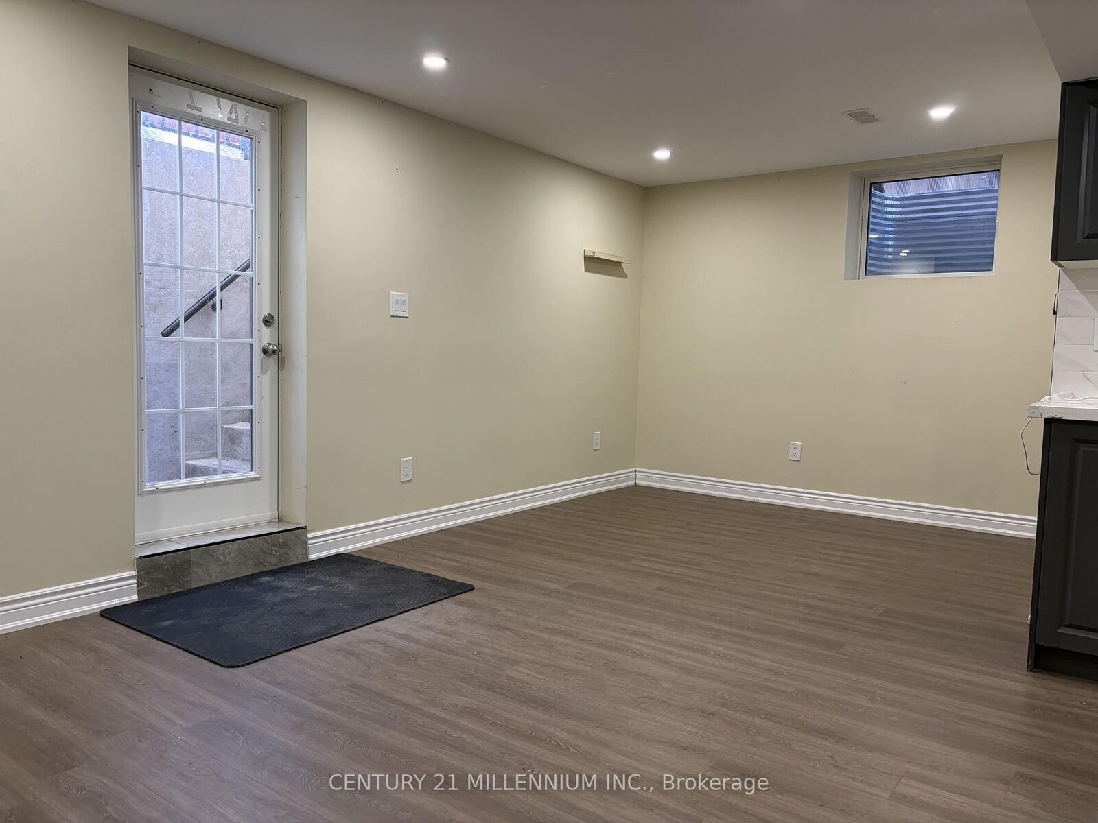 Property Photo: 40 Houghton Street ON N3C 4K7