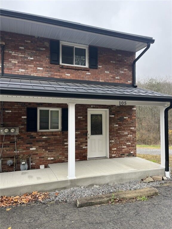 Property Photo:  20 Russellton Dorseyville Rd 105  PA 15024 