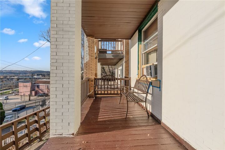 Property Photo:  2460 Colorado Way  PA 15212 