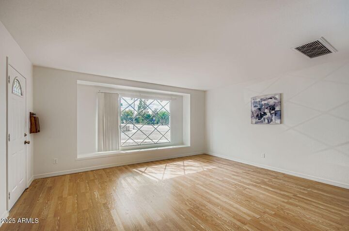 Property Photo: 8202 E Montecito Avenue AZ 85251