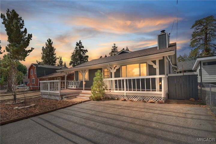 Property Photo: 1066 Paradise Way CA 92314