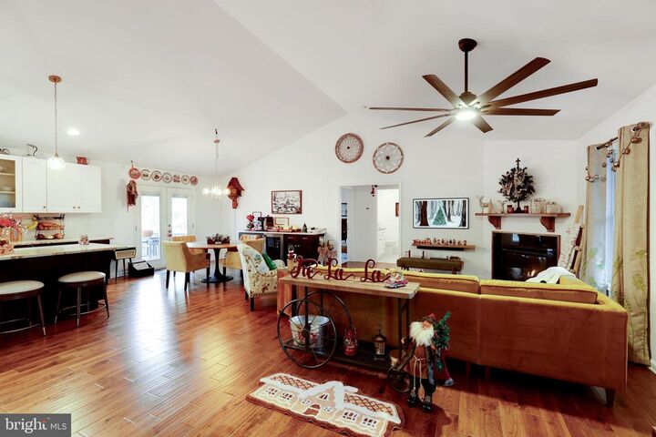 Property Photo: 11514 Light Lane VA 22551