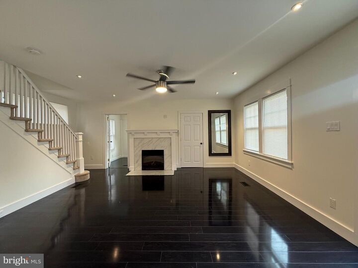 Property Photo:  101 S Glenwood Avenue  PA 19018 