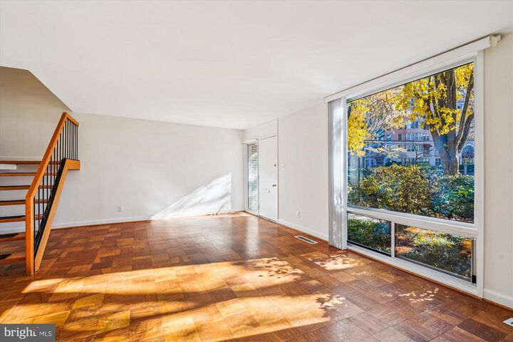 Property Photo:  5005 Battery Lane  MD 20814 