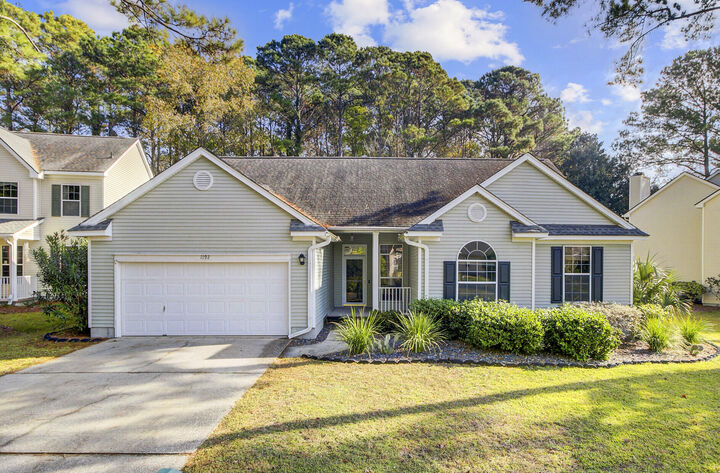 Property Photo:  1192 Old Course Lane  SC 29466 