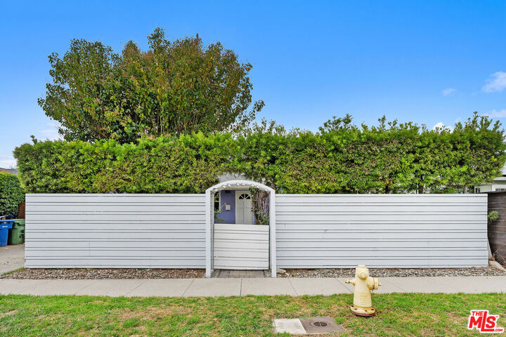 Property Photo: 12717 Culver Blvd CA 90066