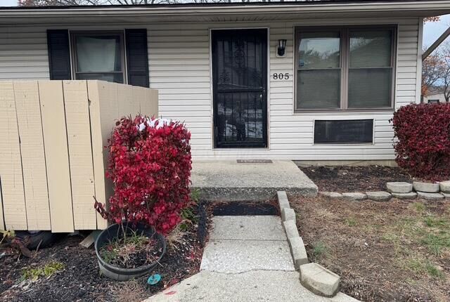 Property Photo: 805 Pipers Lane OH 43228