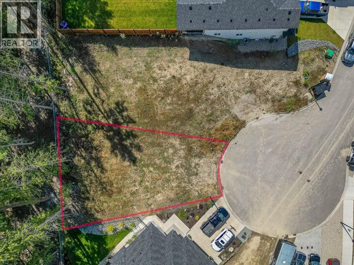 Property Photo:  1450 21 Street Northeast  BC V1E 2Z7 