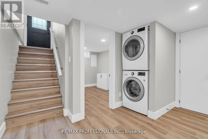 Property Photo:  139 Byron Avenue Lower  ON N2C 1Z7 