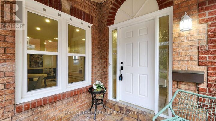 Property Photo:  31 Cavalry Trail  ON L3R 9H3 