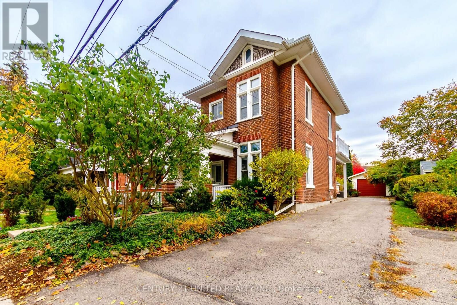 Property Photo:  458 Driscoll Terrace  ON K9H 1T7 