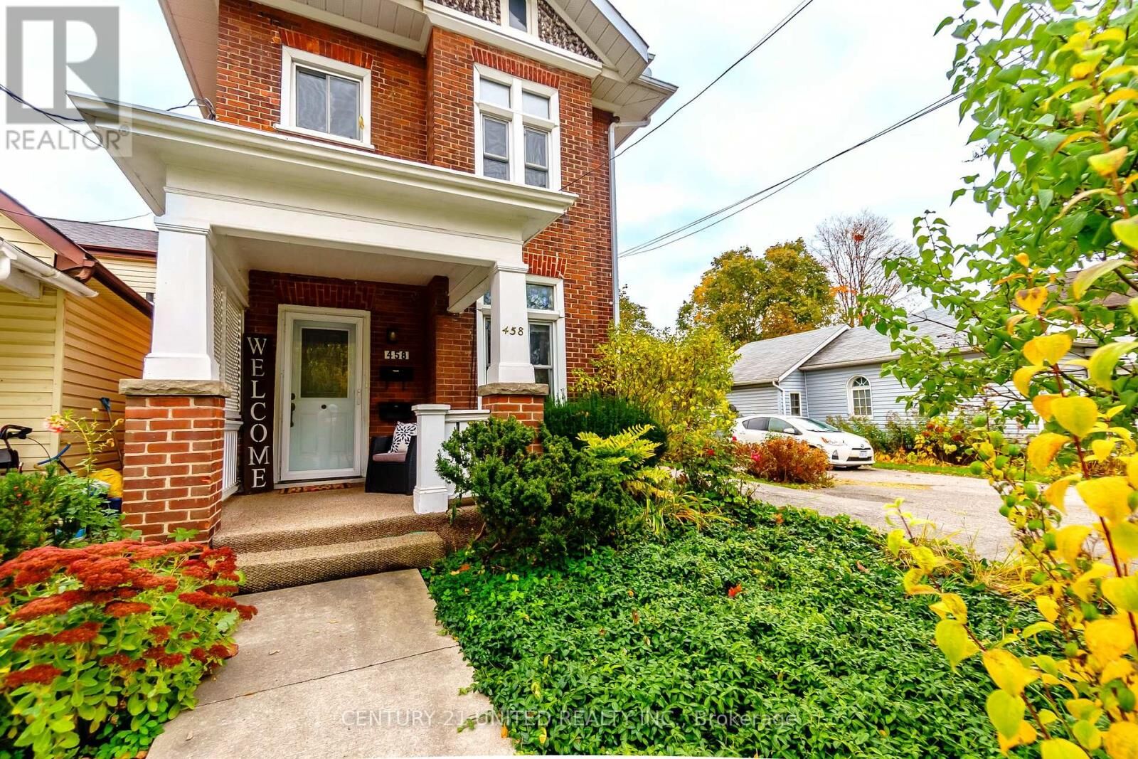 Photo de la propriété: 458 Driscoll Terrace ON K9H 1T7