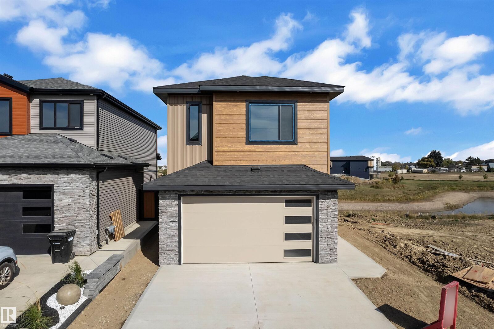 Property Photo:  30 Tilia Place  AB T7X 0Z3 