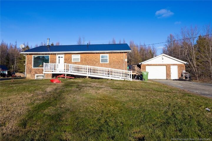 Property Photo: 368 Kingsley Road NB E3A 6E6