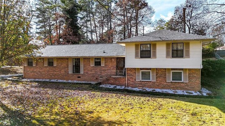 Property Photo:  1756 Kimberly Drive SW  GA 30008 