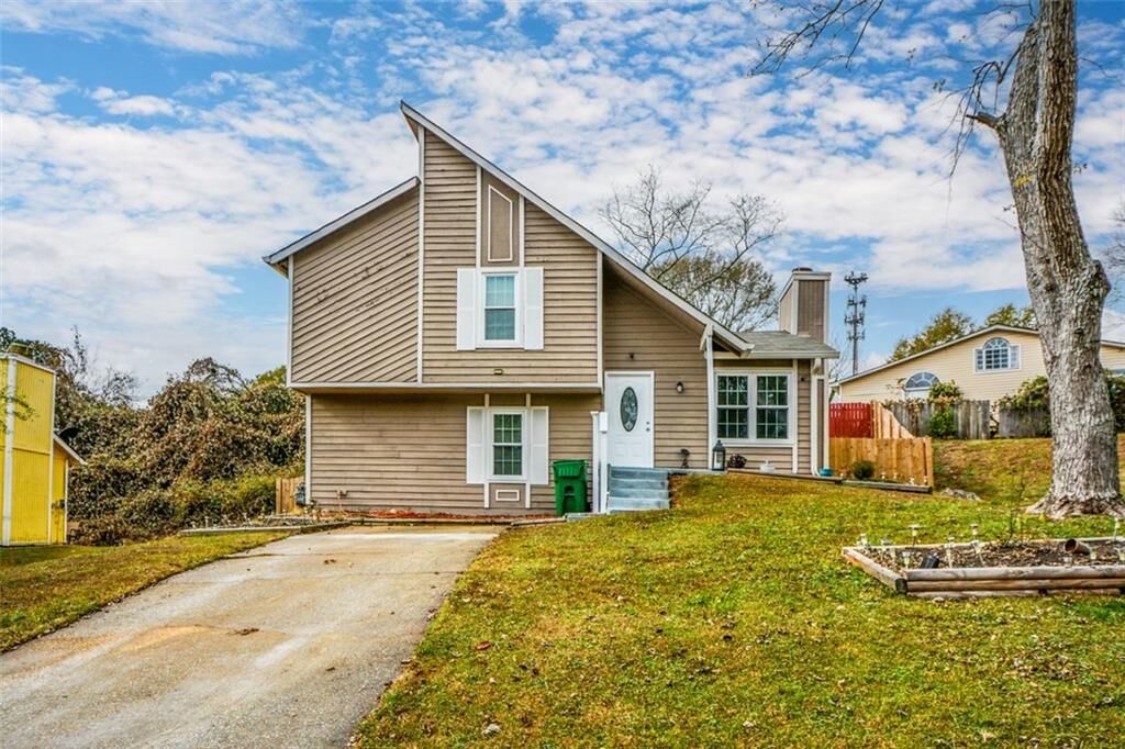 Property Photo: 1126 Mainstreet Valley Drive GA 30088