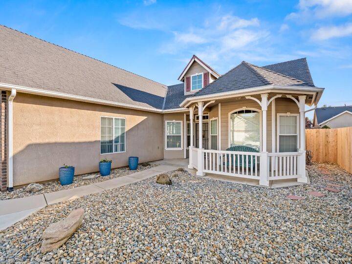 Property Photo:  2887 E Christopher Drive  CA 93720 