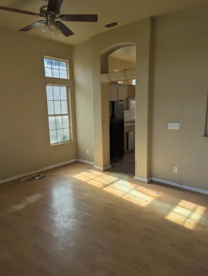 Property Photo:  7711 N Ivanhoe Avenue  CA 93722 