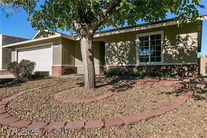 Property Photo: 5054 Brownwood Avenue NV 89122