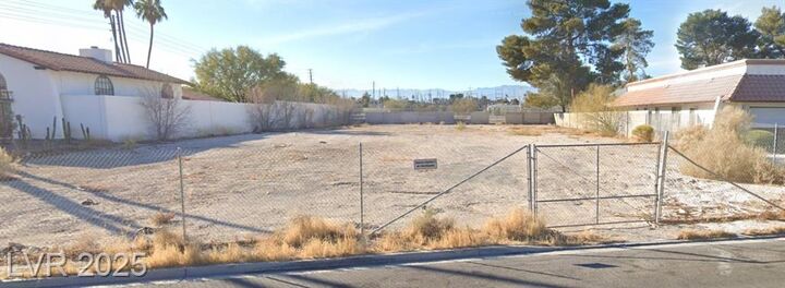 Property Photo: 412 Lacy Lane NV 89107