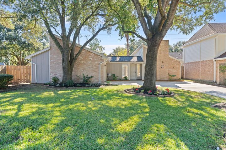 Property Photo:  1422 Crossfield Drive  TX 77450 