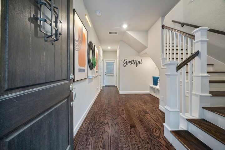 Property Photo:  4008 Centre Glen Drive  TX 77043 