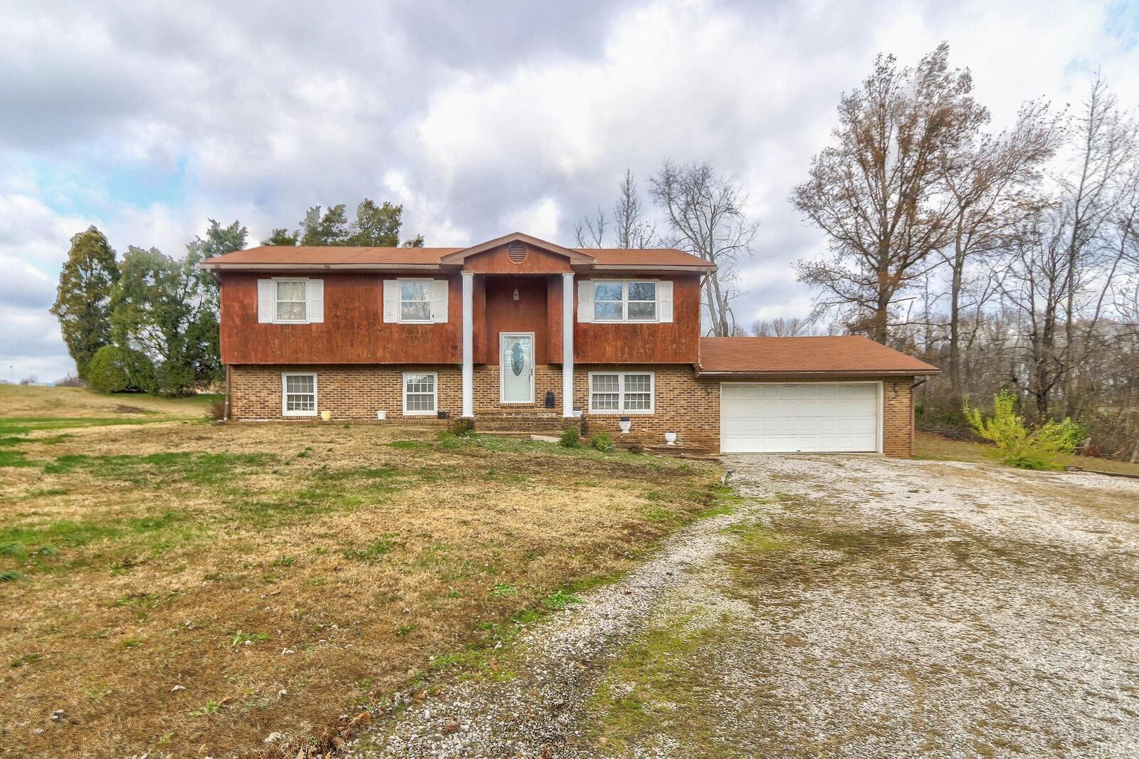 Property Photo:  6888 Oak Grove Road  IN 47630-8648 
