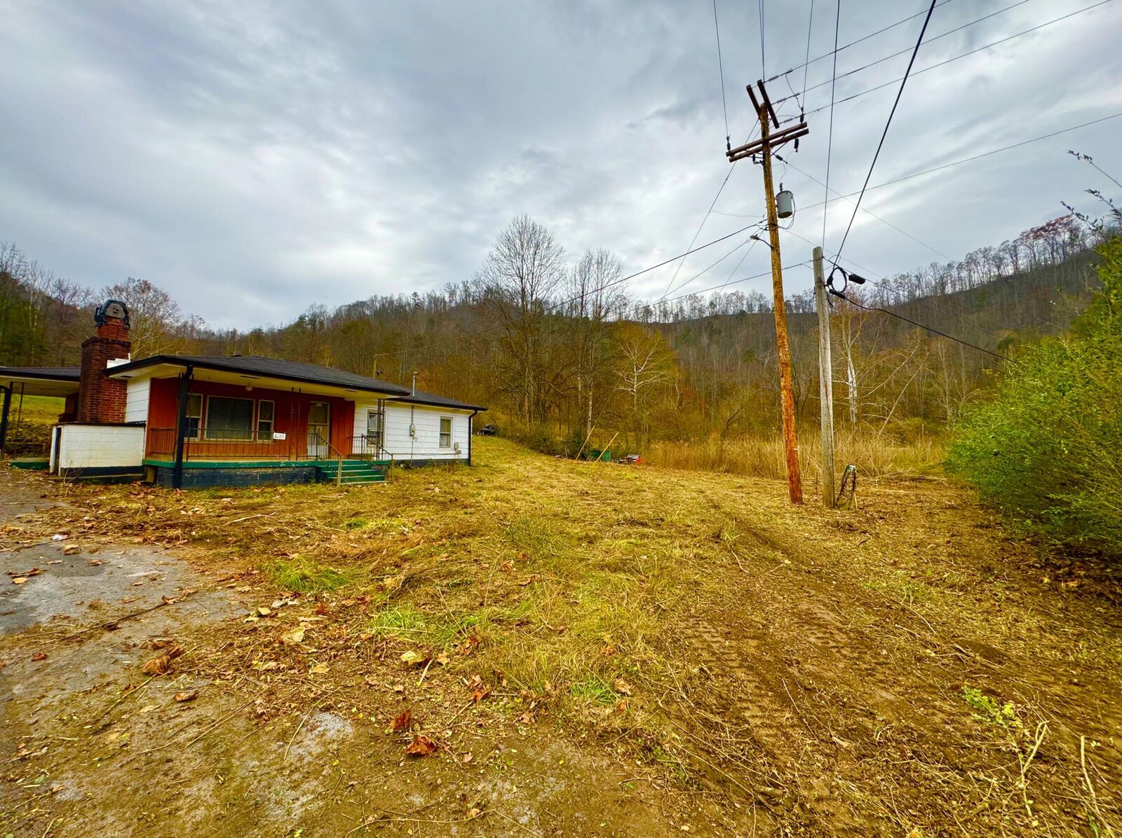 Property Photo: 8288 Highway 476 KY 41317