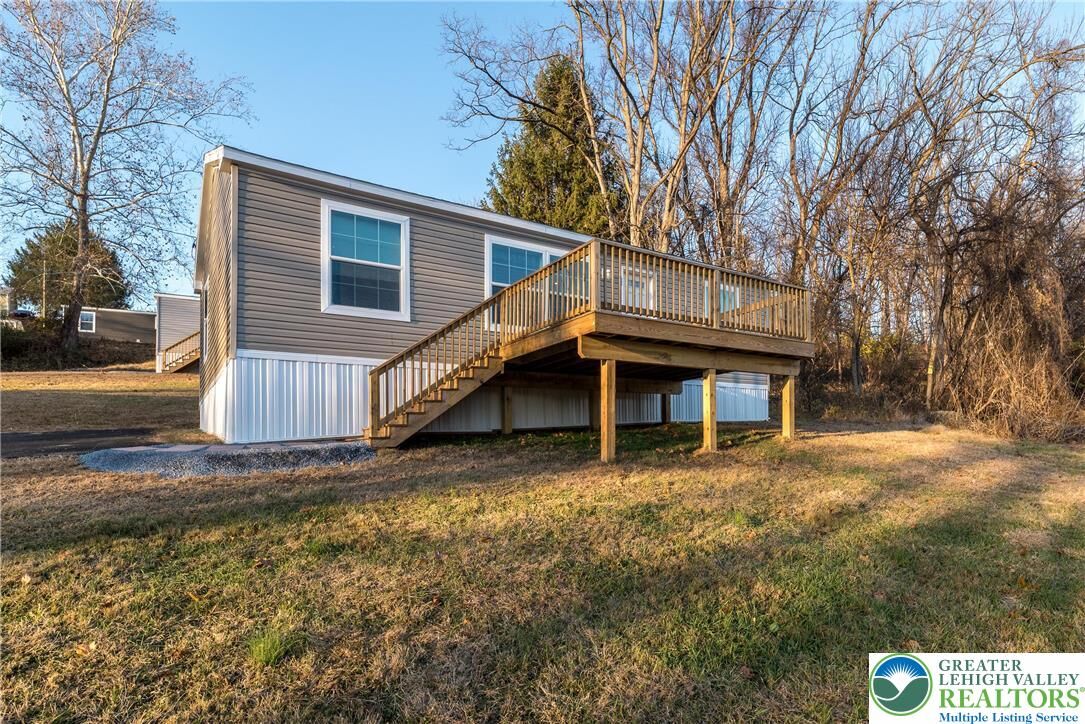 Property Photo:  465 Royal Manor Road Lot 5  PA 18042 