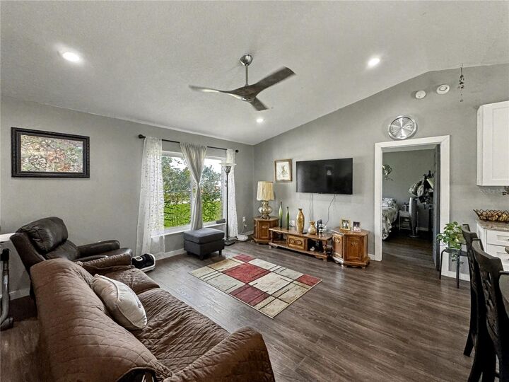 Property Photo: 1380 9th Avenue FL 32724