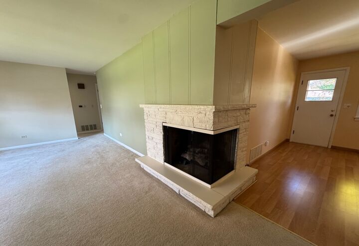 Property Photo:  
