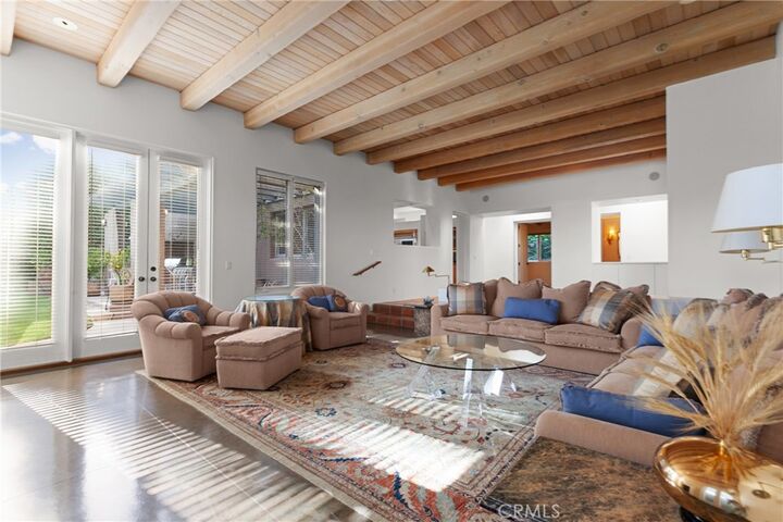 Property Photo:  860 Skyline Drive  CA 93405 