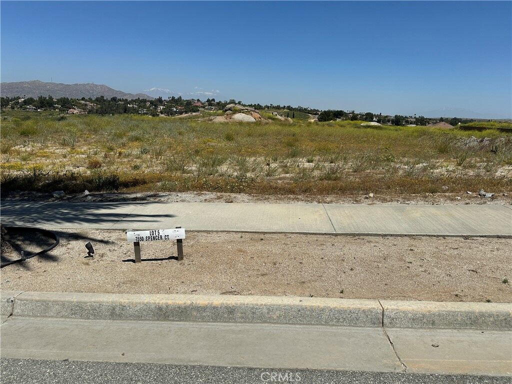 Property Photo:  7550 Spencer Court  CA 92506 