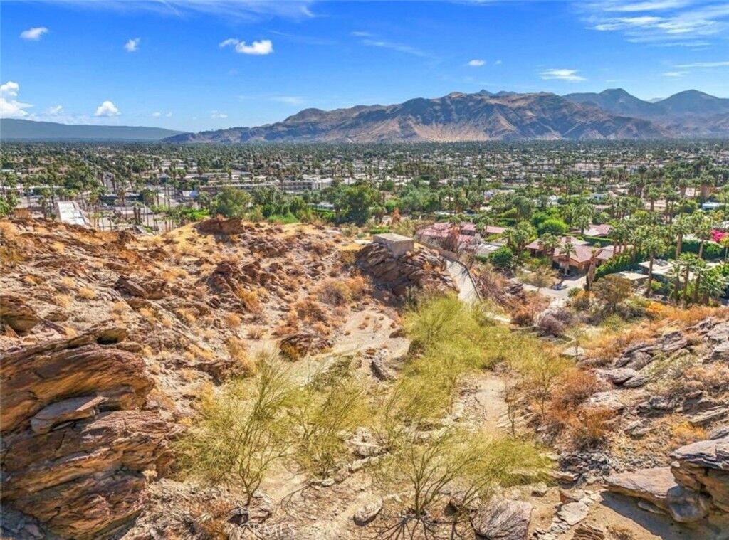 Property Photo:  1 Ridge Road  CA 92264 