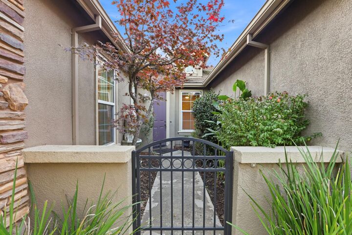 Property Photo:  2158 Beckett Drive  CA 95762 